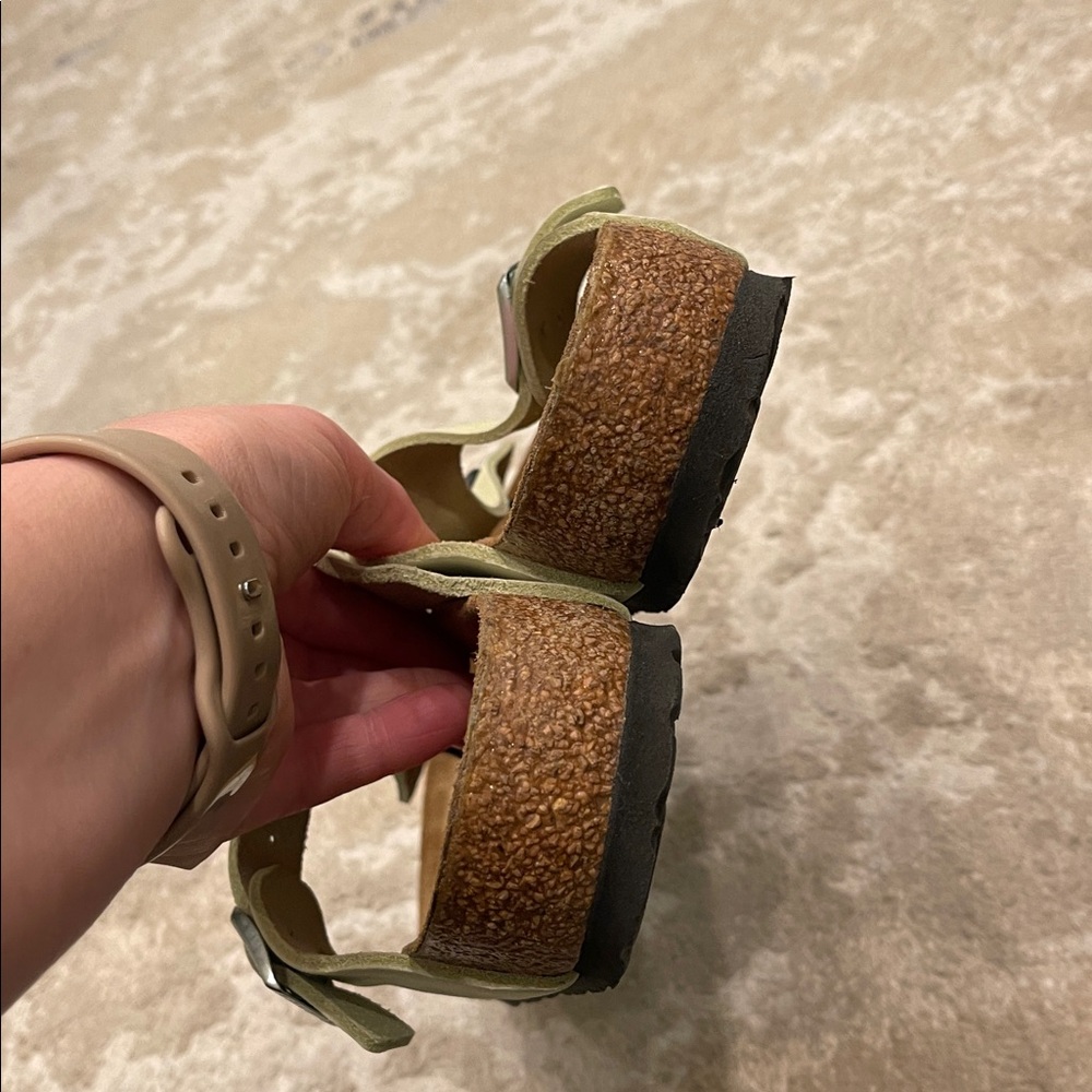 Birkenstock Size 37 - Picture 7 of 8